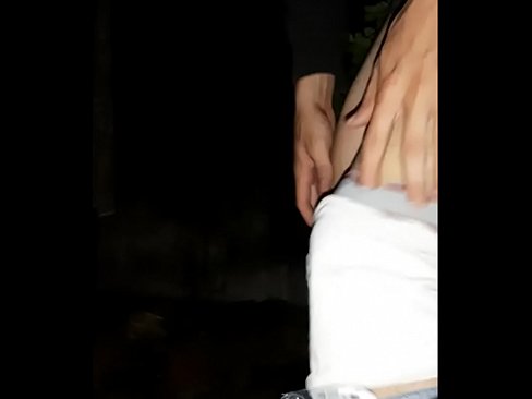 ❤️ Aladugbo mi fo lori ogiri idalẹnu mi ️❌ Fidio furo ️❤